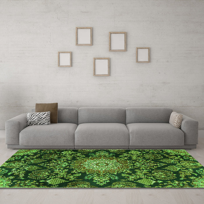 Machine Washable Medallion Green Traditional Area Rugs in a Living Room,, wshtr4633grn