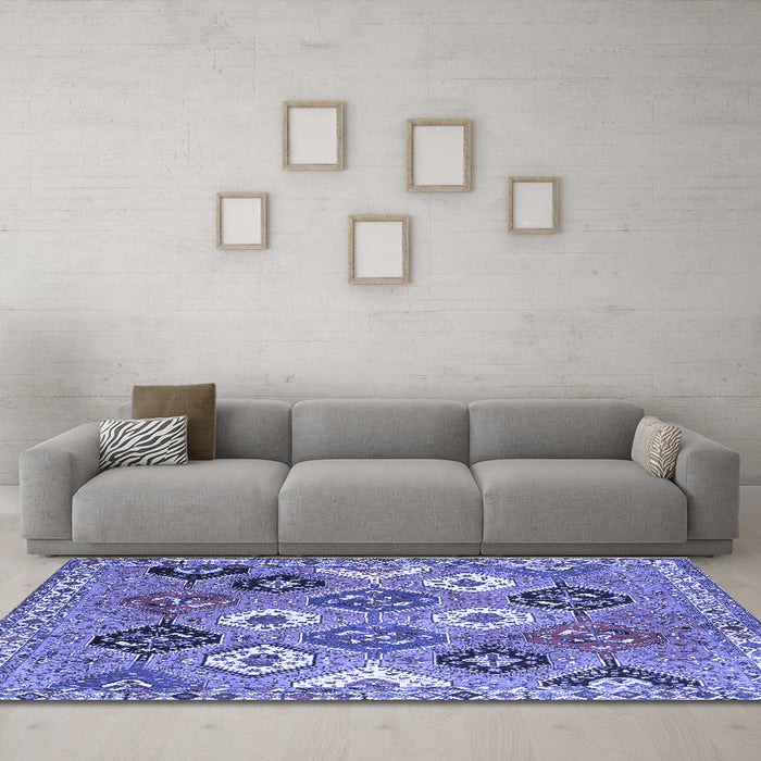 Machine Washable Persian Blue Traditional Rug in a Living Room, wshtr4637blu