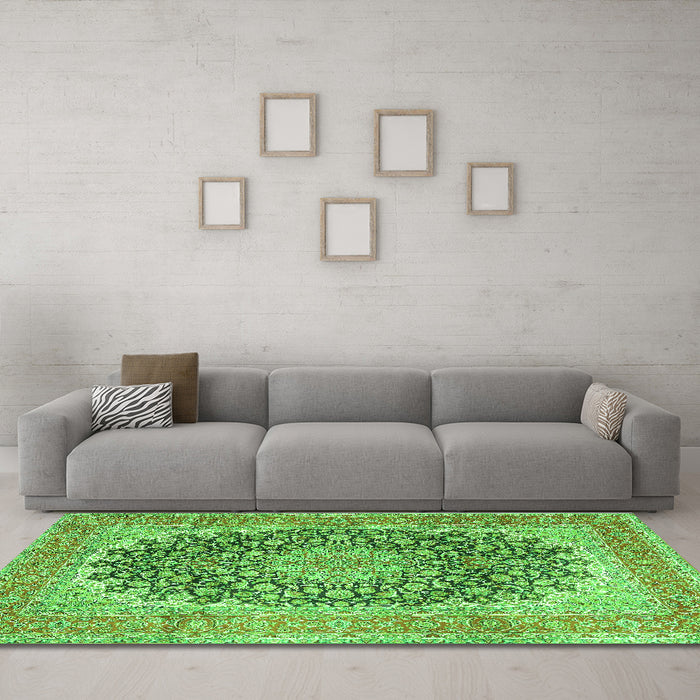 Machine Washable Medallion Green Traditional Area Rugs in a Living Room,, wshtr4640grn