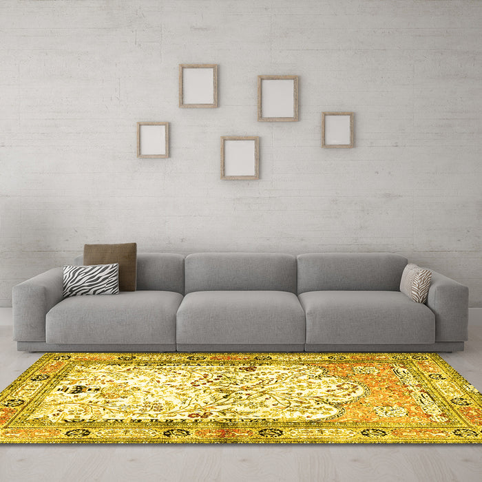Machine Washable Animal Yellow Traditional Rug in a Living Room, wshtr4643yw