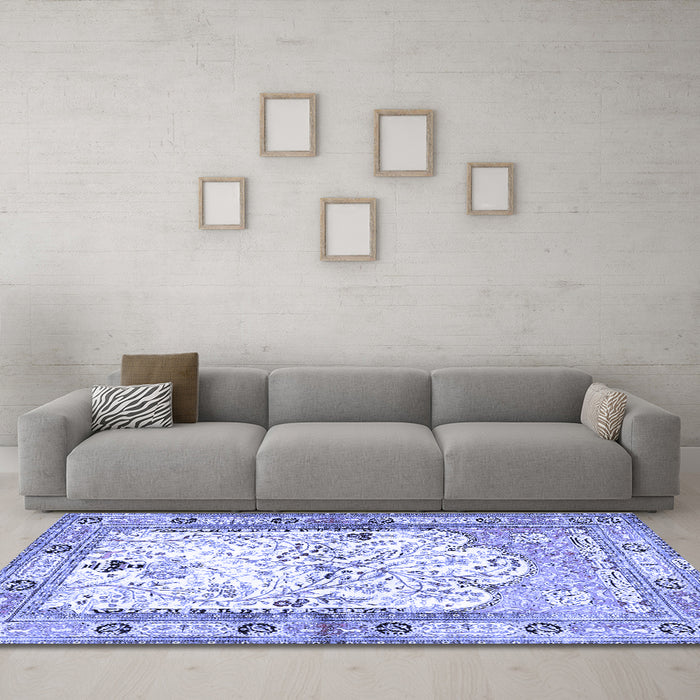 Machine Washable Animal Blue Traditional Rug in a Living Room, wshtr4643blu