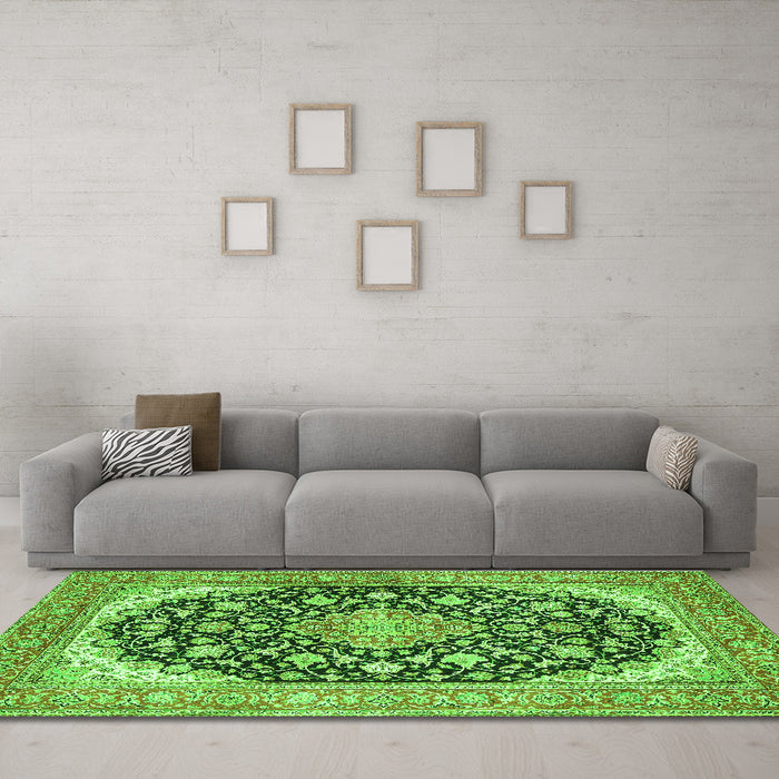 Machine Washable Medallion Green Traditional Area Rugs in a Living Room,, wshtr4645grn