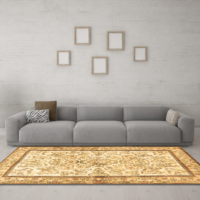 Machine Washable Persian Brown Traditional Rug in a Living Room,, wshtr4648brn