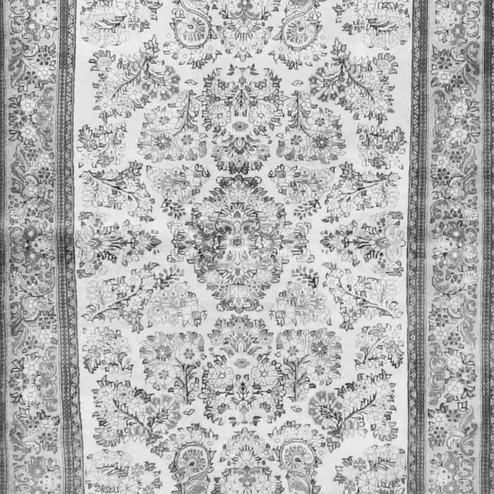 Serging Thickness of Machine Washable Persian Gray Traditional Rug, wshtr4648gry