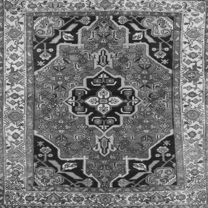 Serging Thickness of Oriental Gray Traditional Rug, tr4651gry