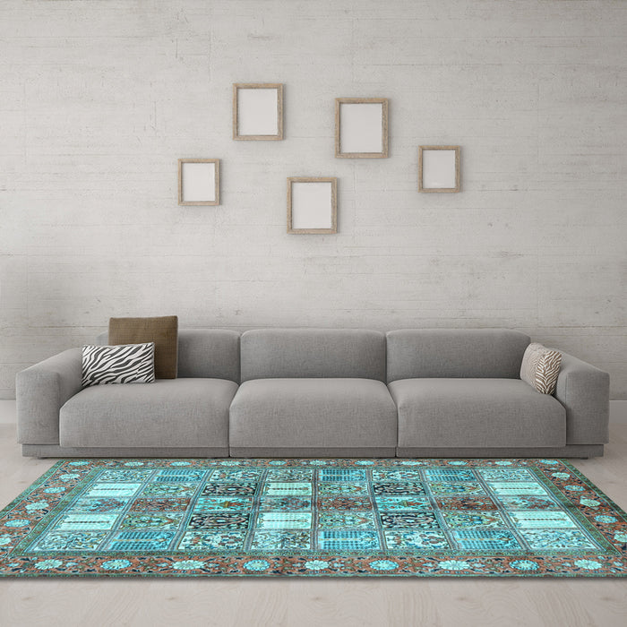 Machine Washable Persian Light Blue Traditional Rug in a Living Room, wshtr4653lblu