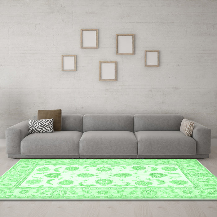 Machine Washable Oriental Emerald Green Traditional Area Rugs in a Living Room,, wshtr4654emgrn
