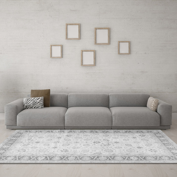 Machine Washable Oriental Gray Traditional Rug in a Living Room,, wshtr4655gry