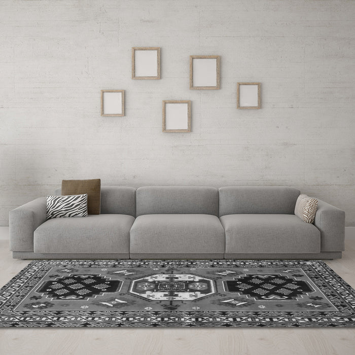 Machine Washable Persian Gray Traditional Rug in a Living Room,, wshtr4661gry