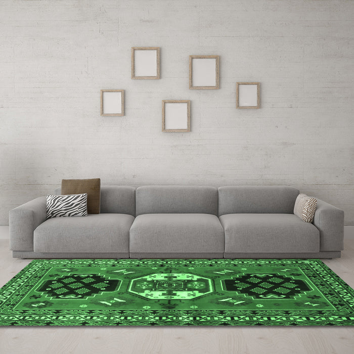Machine Washable Persian Emerald Green Traditional Area Rugs in a Living Room,, wshtr4661emgrn