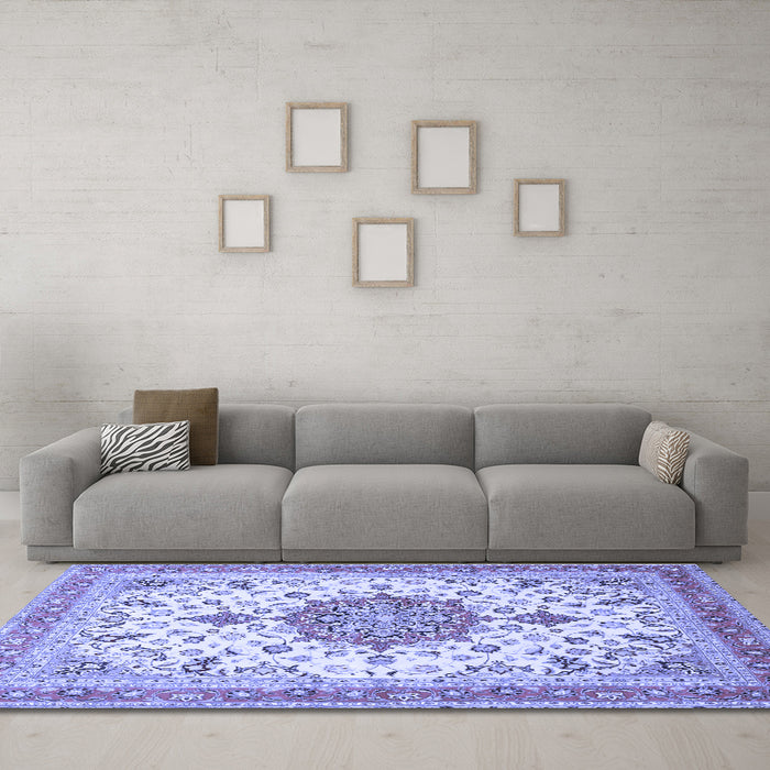 Machine Washable Persian Blue Traditional Rug in a Living Room, wshtr4663blu