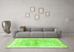 Machine Washable Animal Green Traditional Area Rugs in a Living Room,, wshtr4665grn