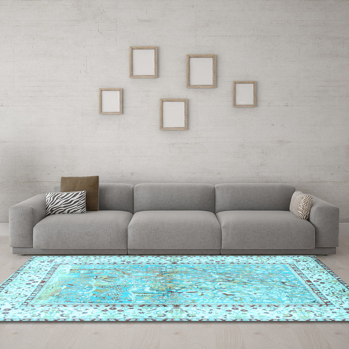 Machine Washable Animal Light Blue Traditional Rug in a Living Room, wshtr4665lblu