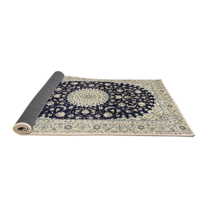 Sideview of Traditional Gray Medallion Rug, tr4666