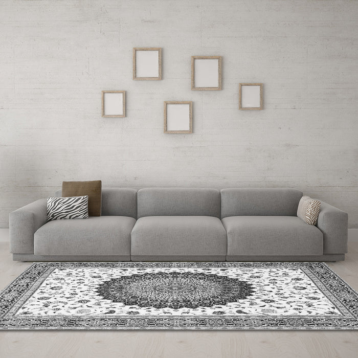 Machine Washable Medallion Gray Traditional Rug in a Living Room,, wshtr4672gry