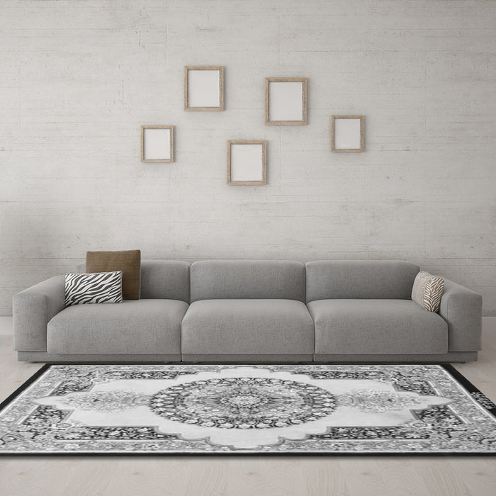 Machine Washable Persian Gray Traditional Rug in a Living Room,, wshtr4676gry