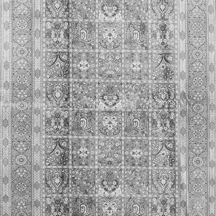 Serging Thickness of Machine Washable Persian Gray Traditional Rug, wshtr4678gry