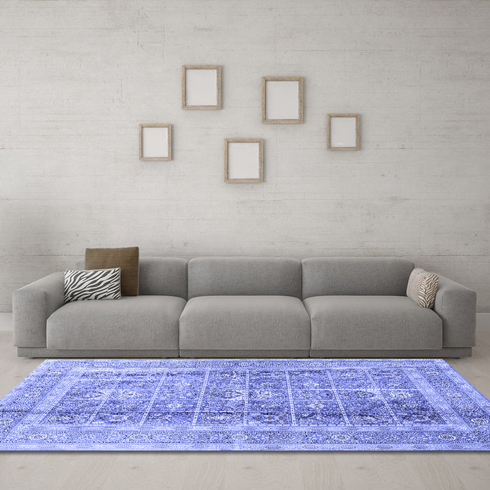 Machine Washable Persian Blue Traditional Rug in a Living Room, wshtr4678blu