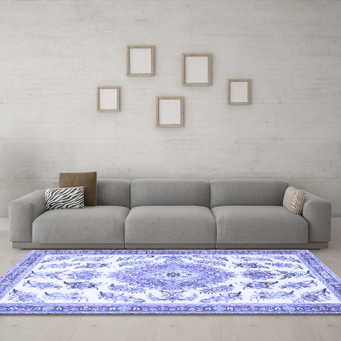 Machine Washable Medallion Blue Traditional Rug in a Living Room, wshtr4680blu