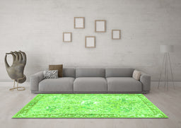 Machine Washable Animal Green Traditional Area Rugs in a Living Room,, wshtr4682grn