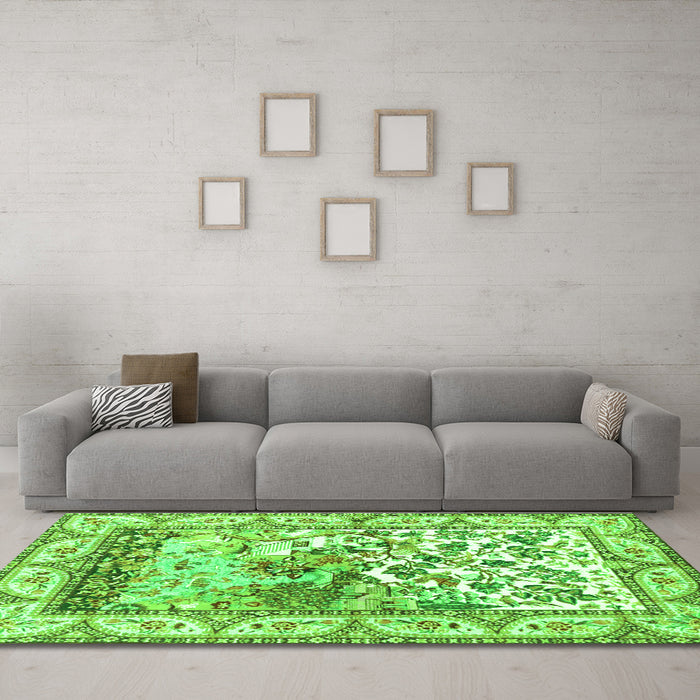 Machine Washable Animal Green Traditional Area Rugs in a Living Room,, wshtr4686grn