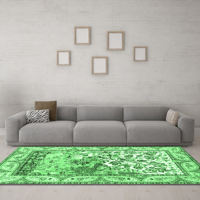 Machine Washable Animal Emerald Green Traditional Area Rugs in a Living Room,, wshtr4686emgrn