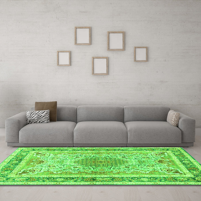 Machine Washable Medallion Green Traditional Area Rugs in a Living Room,, wshtr4694grn