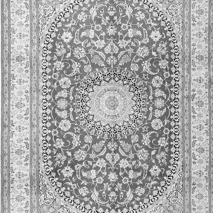 Serging Thickness of Machine Washable Persian Gray Traditional Rug, wshtr4701gry