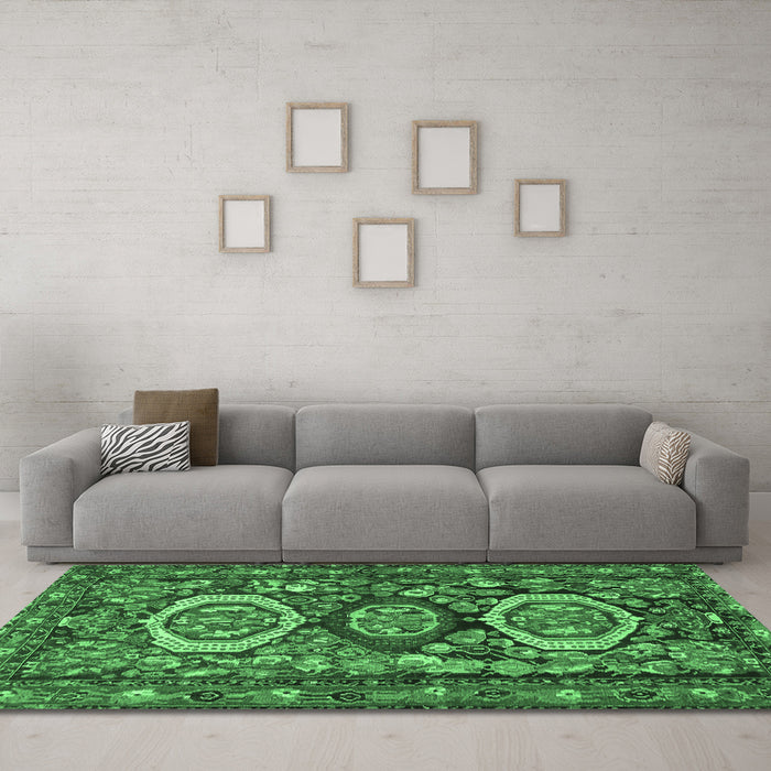 Machine Washable Medallion Emerald Green Traditional Area Rugs in a Living Room,, wshtr4712emgrn