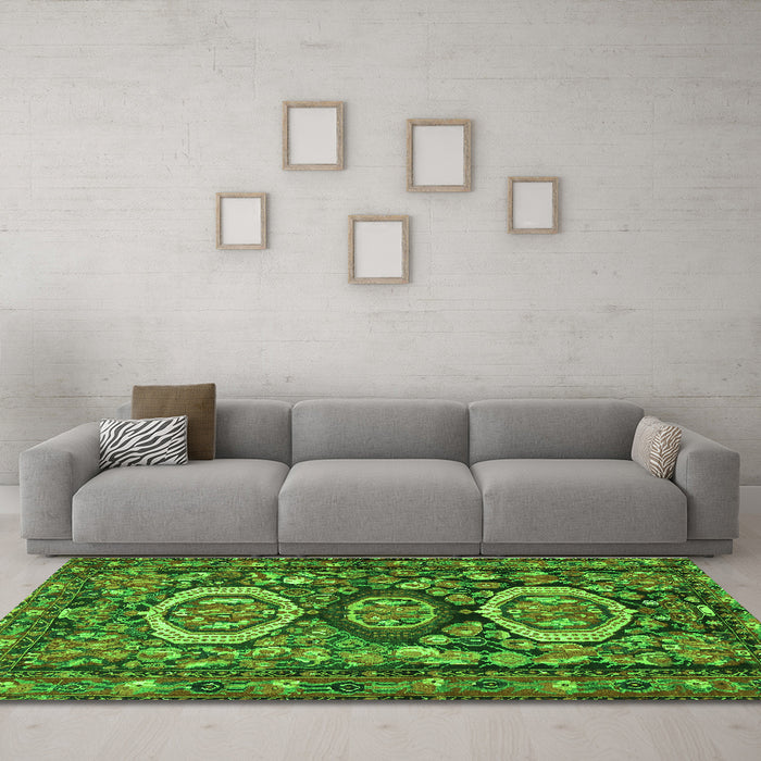 Machine Washable Medallion Green Traditional Area Rugs in a Living Room,, wshtr4712grn