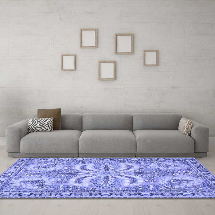 Machine Washable Persian Blue Traditional Rug in a Living Room, wshtr4713blu