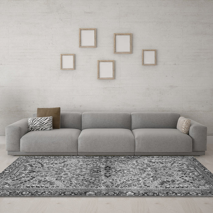 Machine Washable Persian Gray Traditional Rug in a Living Room,, wshtr4718gry