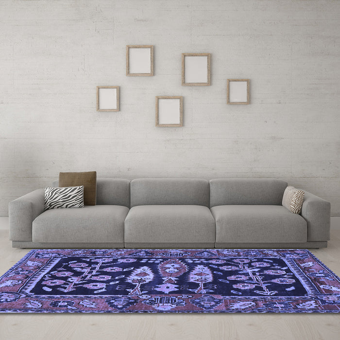 Machine Washable Animal Blue Traditional Rug in a Living Room, wshtr4724blu