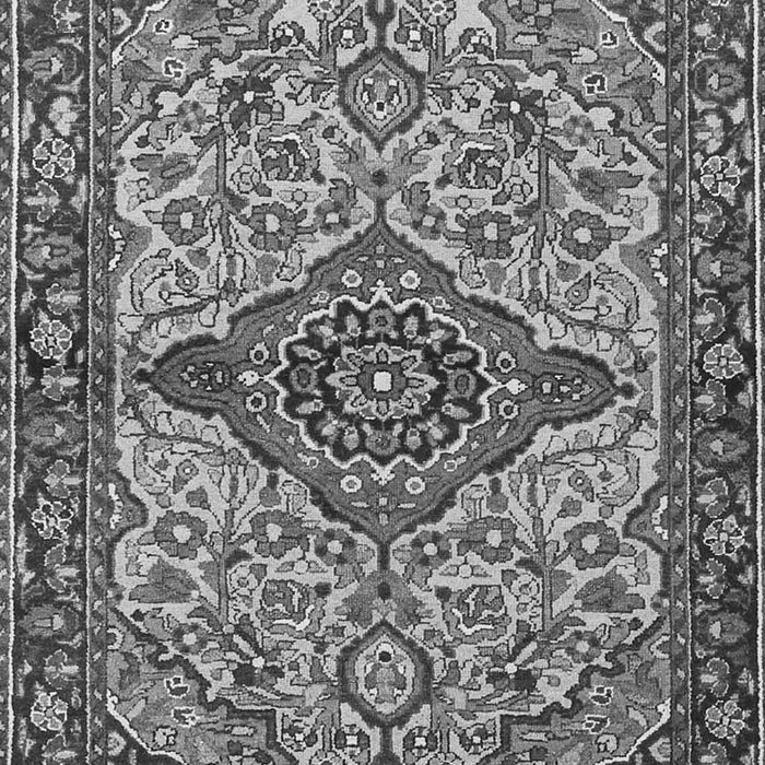 Serging Thickness of Machine Washable Medallion Gray Traditional Rug, wshtr4725gry