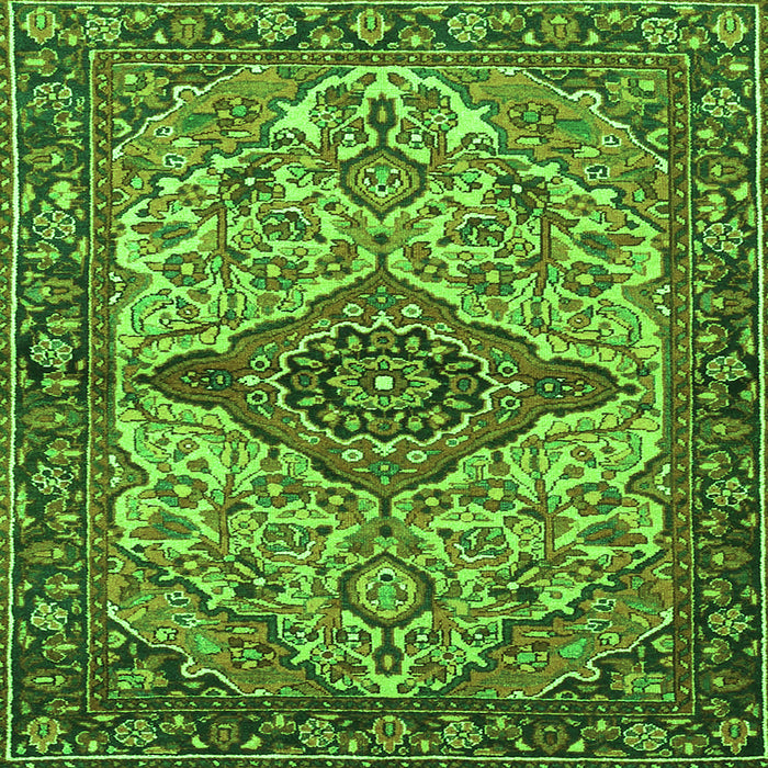 Serging Thickness of Medallion Green Traditional Rug, tr4725grn