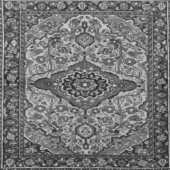 Serging Thickness of Medallion Gray Traditional Rug, tr4725gry