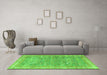 Machine Washable Persian Green Traditional Area Rugs in a Living Room,, wshtr4730grn