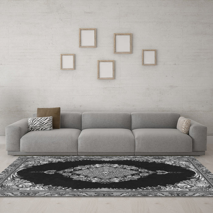Machine Washable Medallion Gray Traditional Rug in a Living Room,, wshtr4737gry