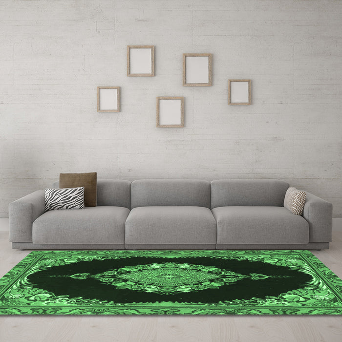 Machine Washable Medallion Emerald Green Traditional Area Rugs in a Living Room,, wshtr4737emgrn