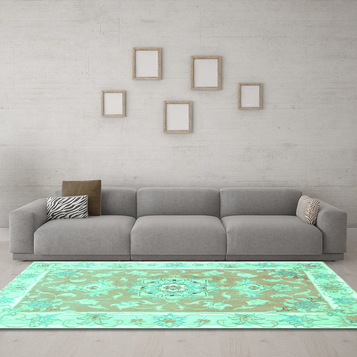 Machine Washable Medallion Turquoise Traditional Area Rugs in a Living Room,, wshtr4739turq