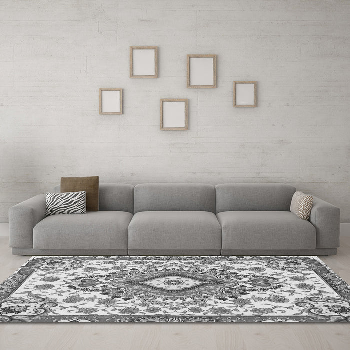 Machine Washable Persian Gray Traditional Rug in a Living Room,, wshtr4741gry