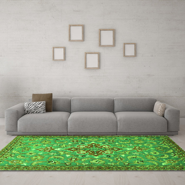 Machine Washable Persian Green Traditional Area Rugs in a Living Room,, wshtr4743grn
