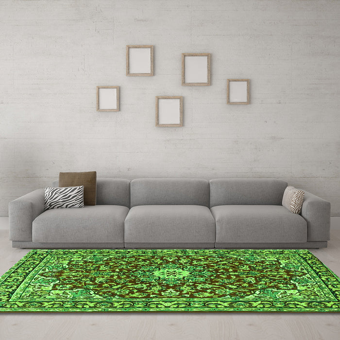 Machine Washable Oriental Green Traditional Area Rugs in a Living Room,, wshtr4750grn