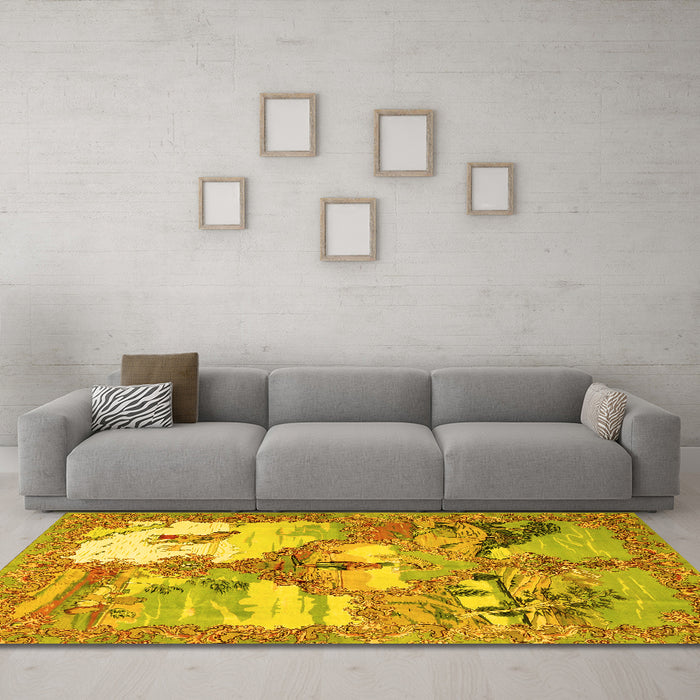 Machine Washable Animal Yellow Traditional Rug in a Living Room, wshtr4759yw