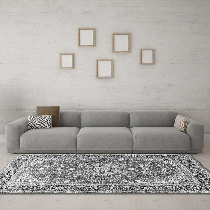 Machine Washable Medallion Gray Traditional Rug in a Living Room,, wshtr4761gry