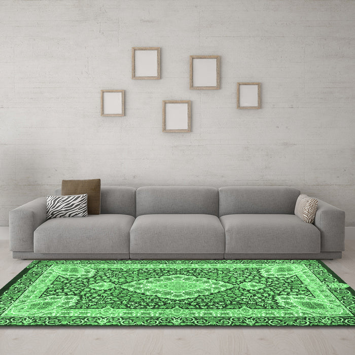 Machine Washable Medallion Emerald Green Traditional Area Rugs in a Living Room,, wshtr4762emgrn