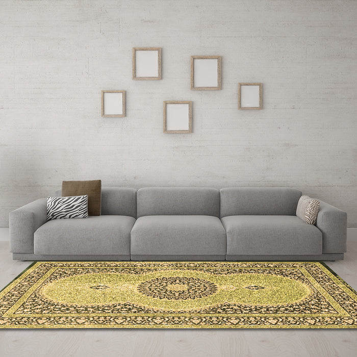 Machine Washable Medallion Brown Traditional Rug in a Living Room,, wshtr4764brn