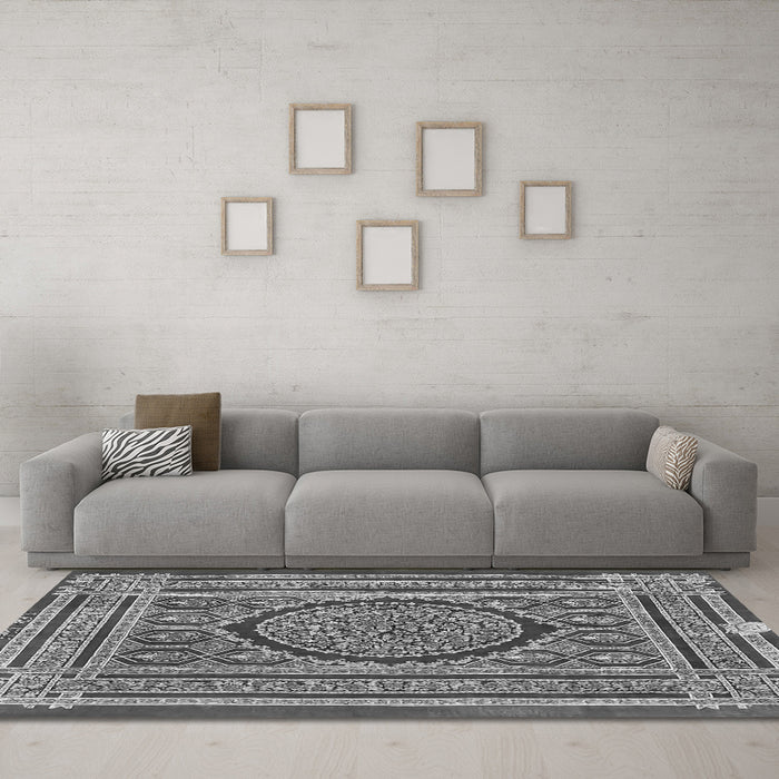 Machine Washable Medallion Gray Traditional Rug in a Living Room,, wshtr4766gry