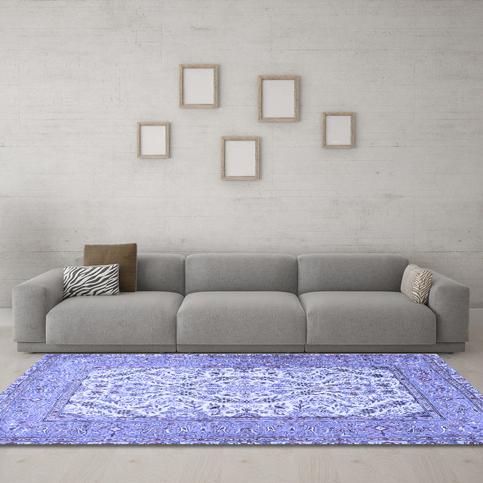Machine Washable Persian Blue Traditional Rug in a Living Room, wshtr4769blu