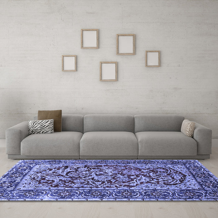 Machine Washable Persian Blue Traditional Rug in a Living Room, wshtr4770blu